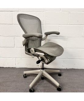  Herman Miller Aeron Titanium Standard Task Chair - Size B