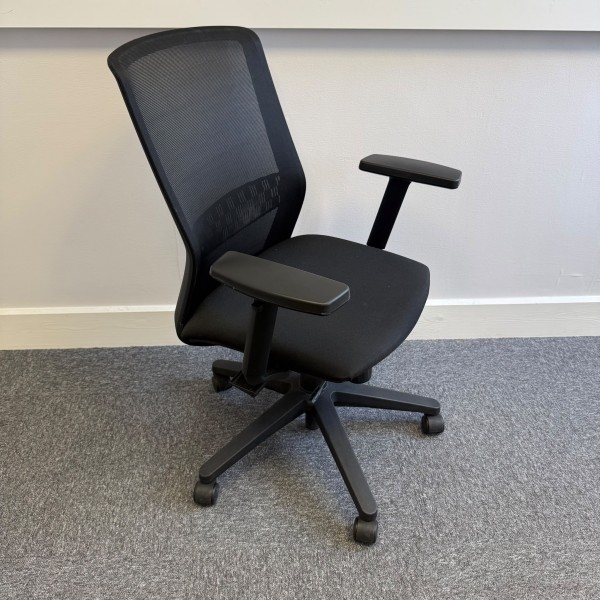 Black Operator With Mesh Back Chair