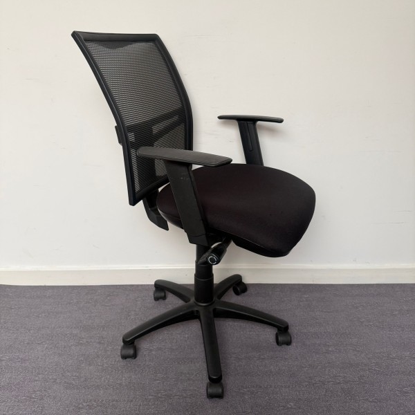Black Operator Chair with Mesh Back- Adjustable Arms