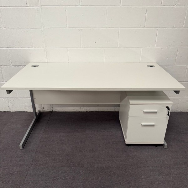 White Straight Desk Set 1600 x 800 Grade B