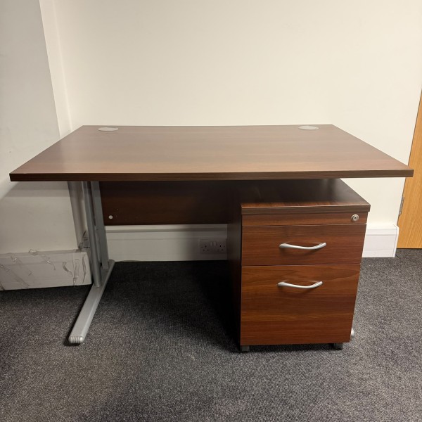 Walnut Straight Desk Set 1200mm x 800mm