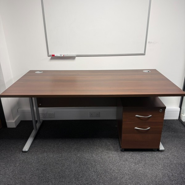 Walnut Straight Desk Set 1600mm x 800mm