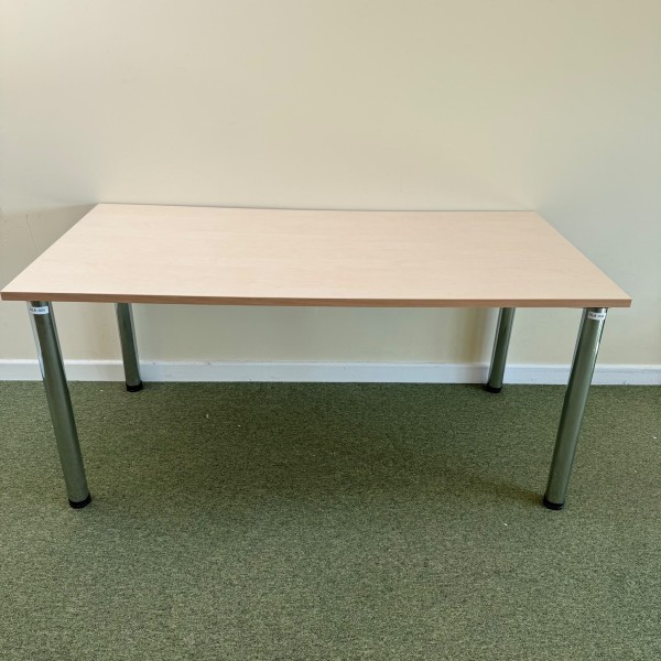 Maple 1600mm x 800mm Meeting Table