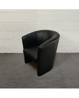 Black Leather Tub Chair 