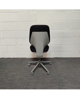 Giroflex Black and Grey G64 Chair- Fully Adjustable- No Arms 