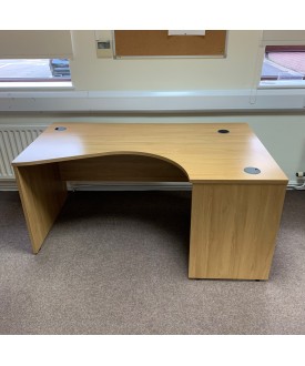 Oak right handed corner desk- 1600 x 1200 