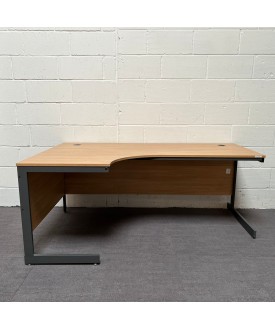 Oak left handed corner desk and pedestal set- 1600 x 1200 
